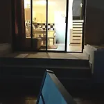 Bright And Quiet With Ocean View アパート アデヘ